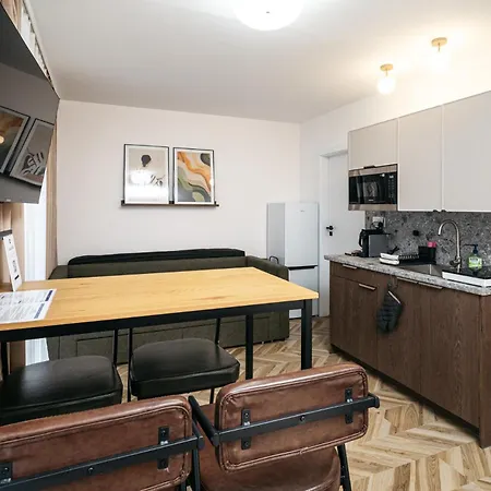 M89 Deluxe Blisko Dworca Głównego Apartamento